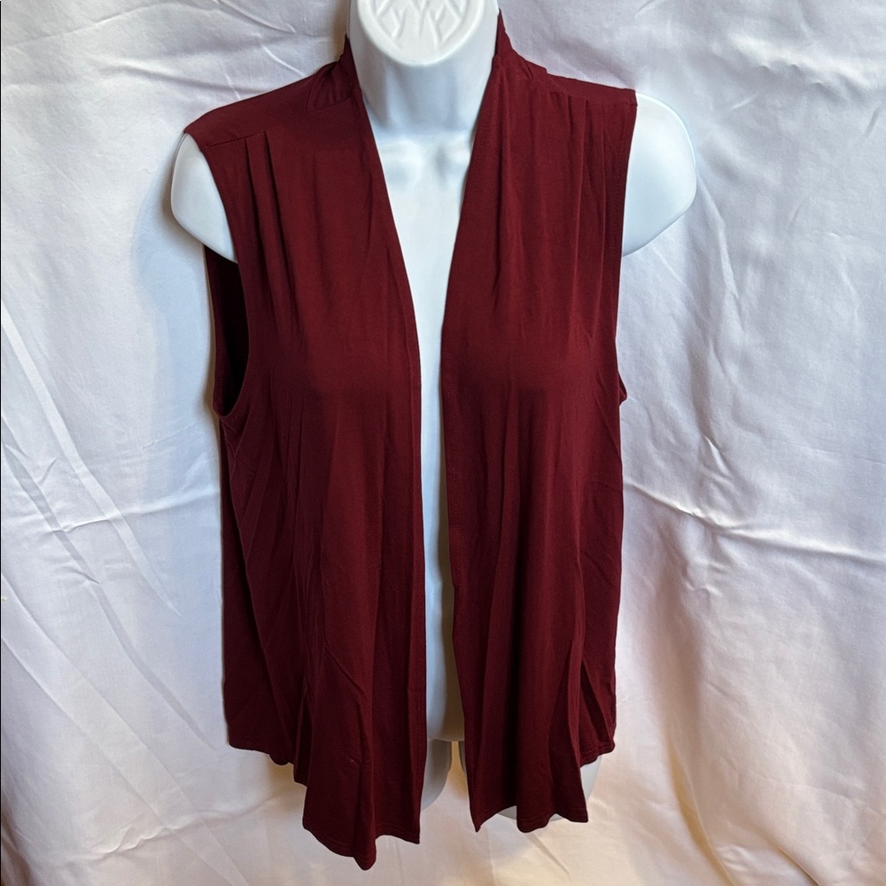 Sleeveless Burgundy Open Front Cardigan